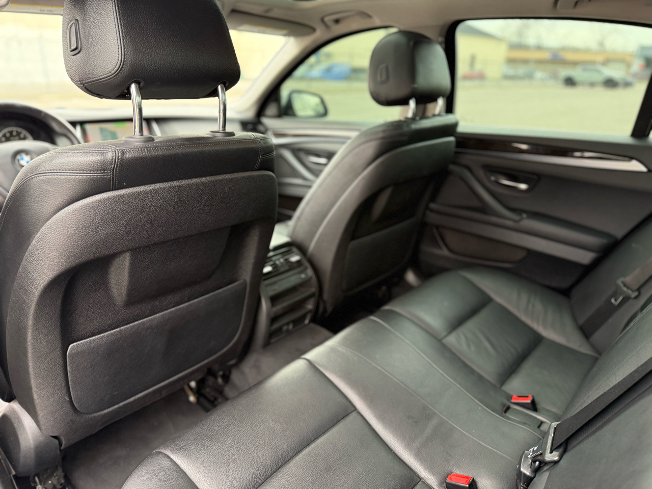 BMW 5-Series 535i xDrive 2015