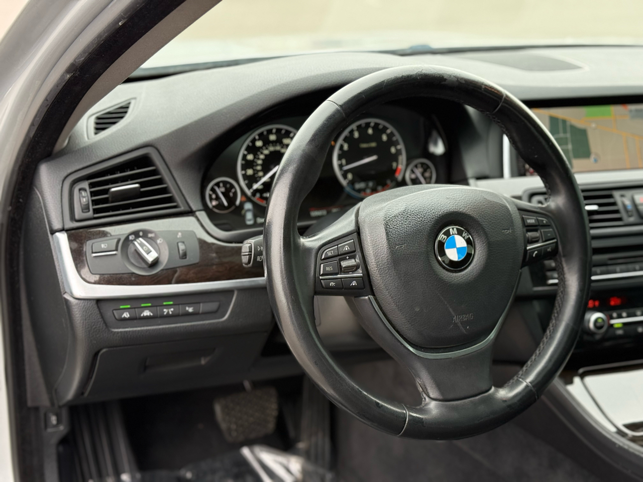 BMW 5-Series 535i xDrive 2015