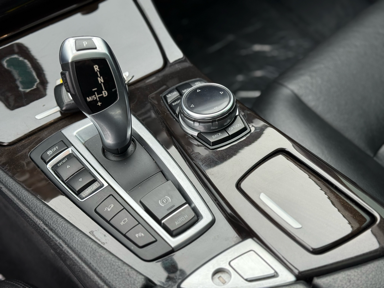 BMW 5-Series 535i xDrive 2015