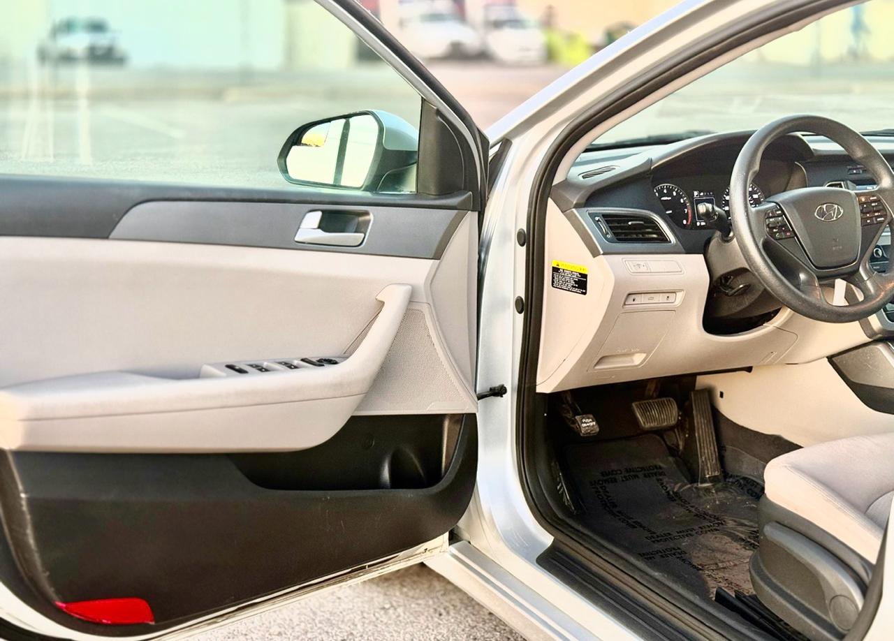 Hyundai Sonata SE 2016