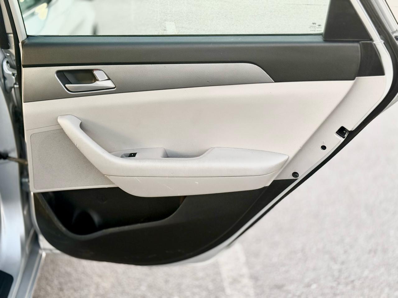 Hyundai Sonata SE 2016