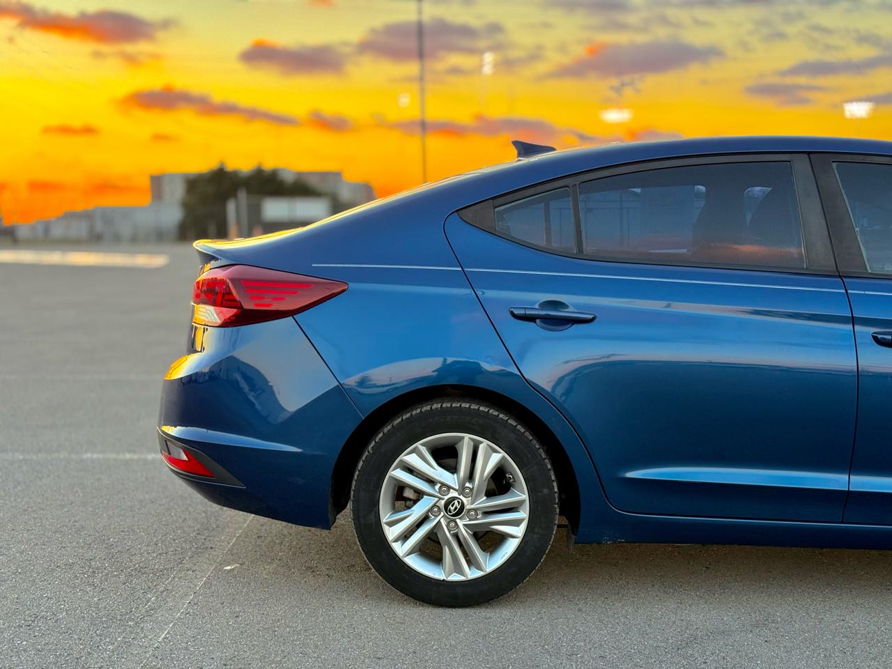 Hyundai Elantra SEL 2.0L Auto 2019