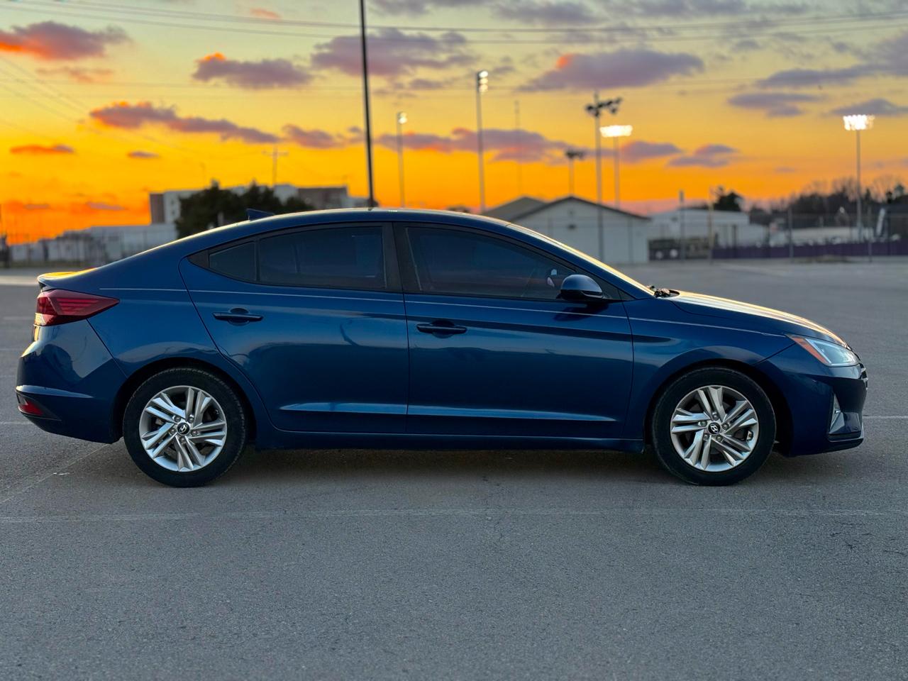 Hyundai Elantra SEL 2.0L Auto 2019