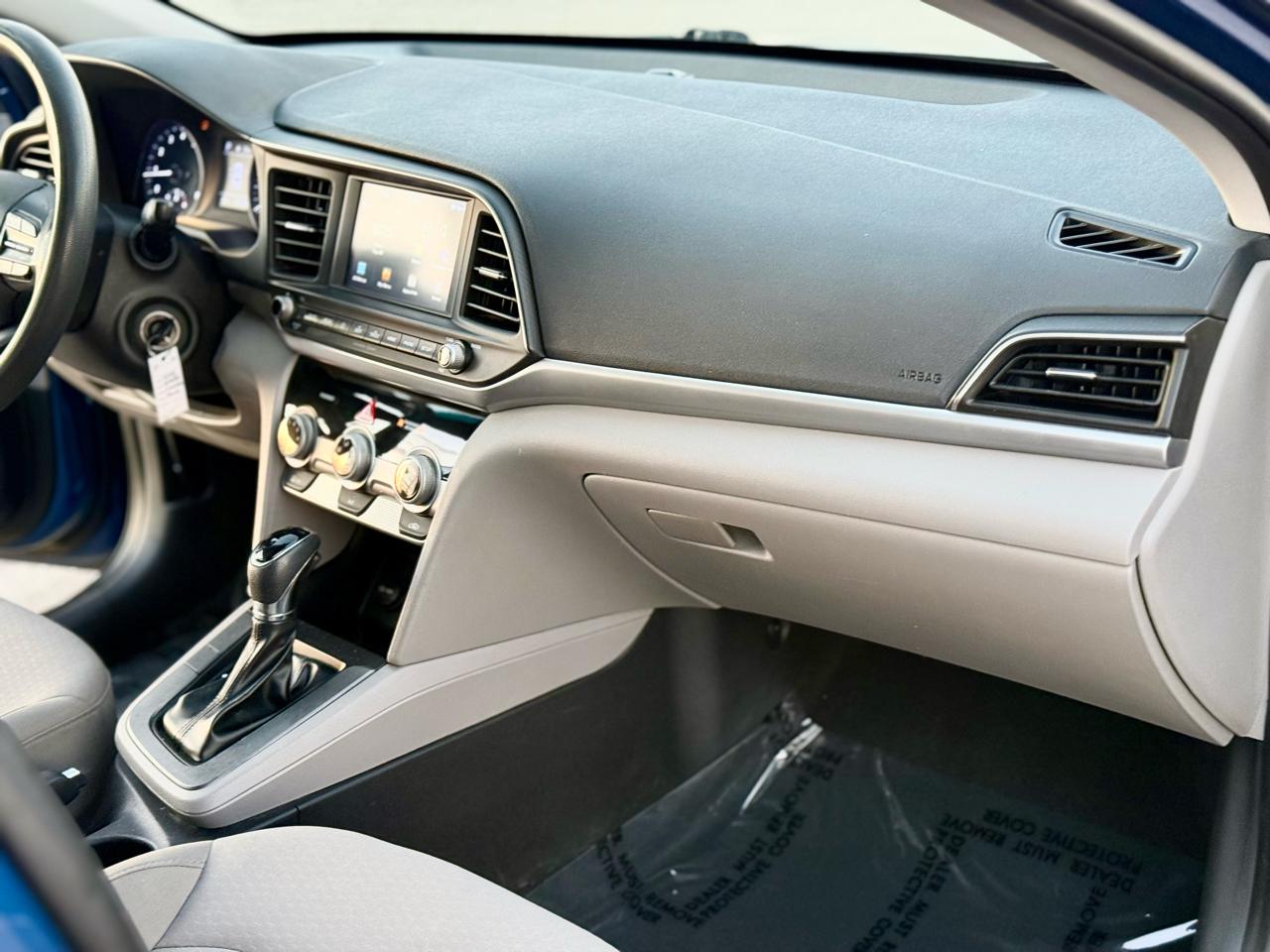 Hyundai Elantra SEL 2.0L Auto 2019