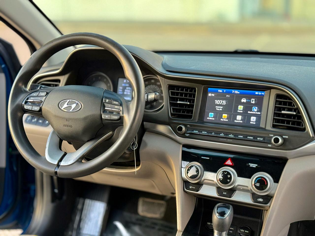 Hyundai Elantra SEL 2.0L Auto 2019