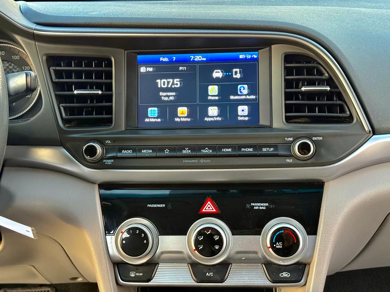 Hyundai Elantra SEL 2.0L Auto 2019