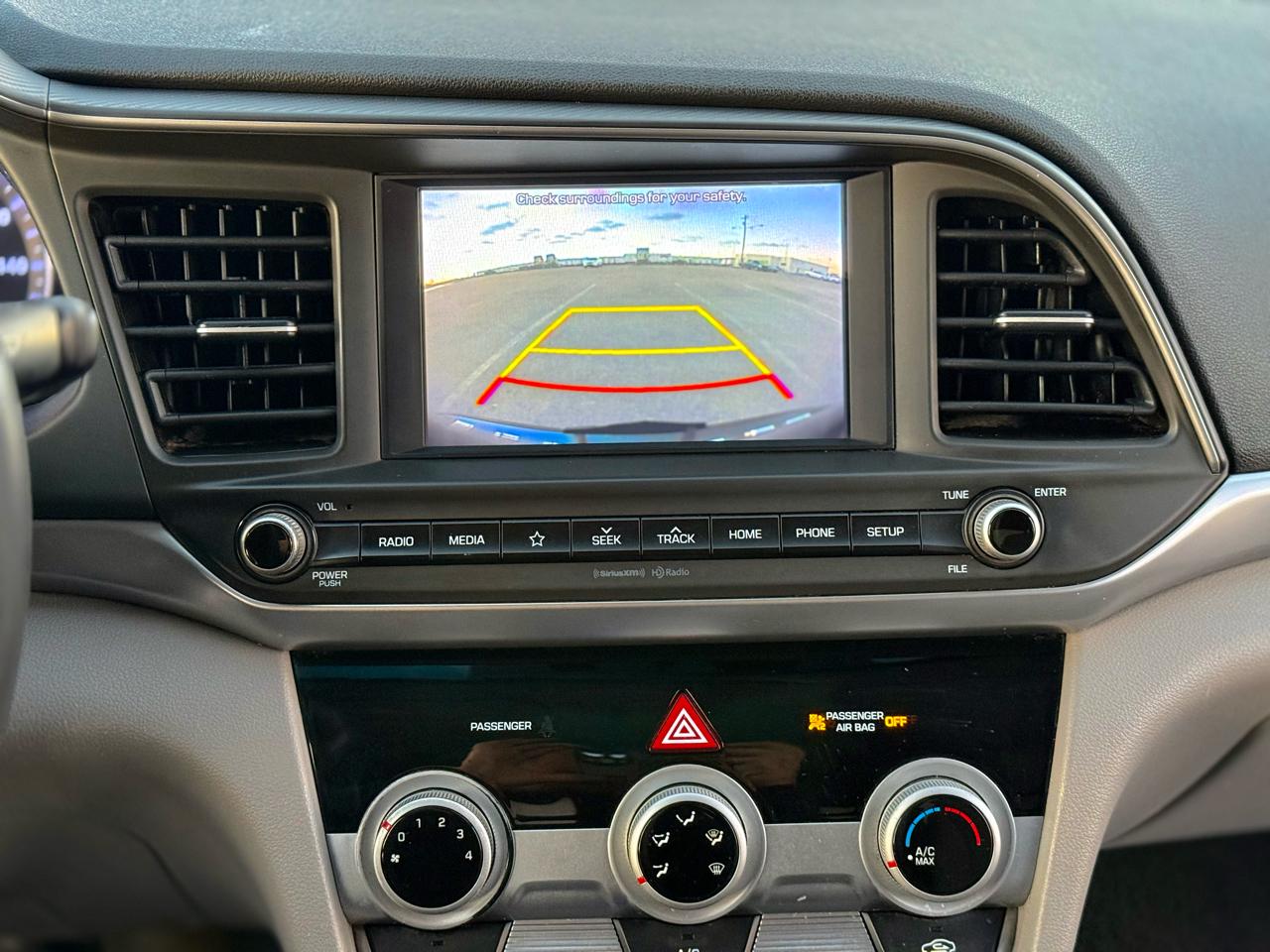 Hyundai Elantra SEL 2.0L Auto 2019