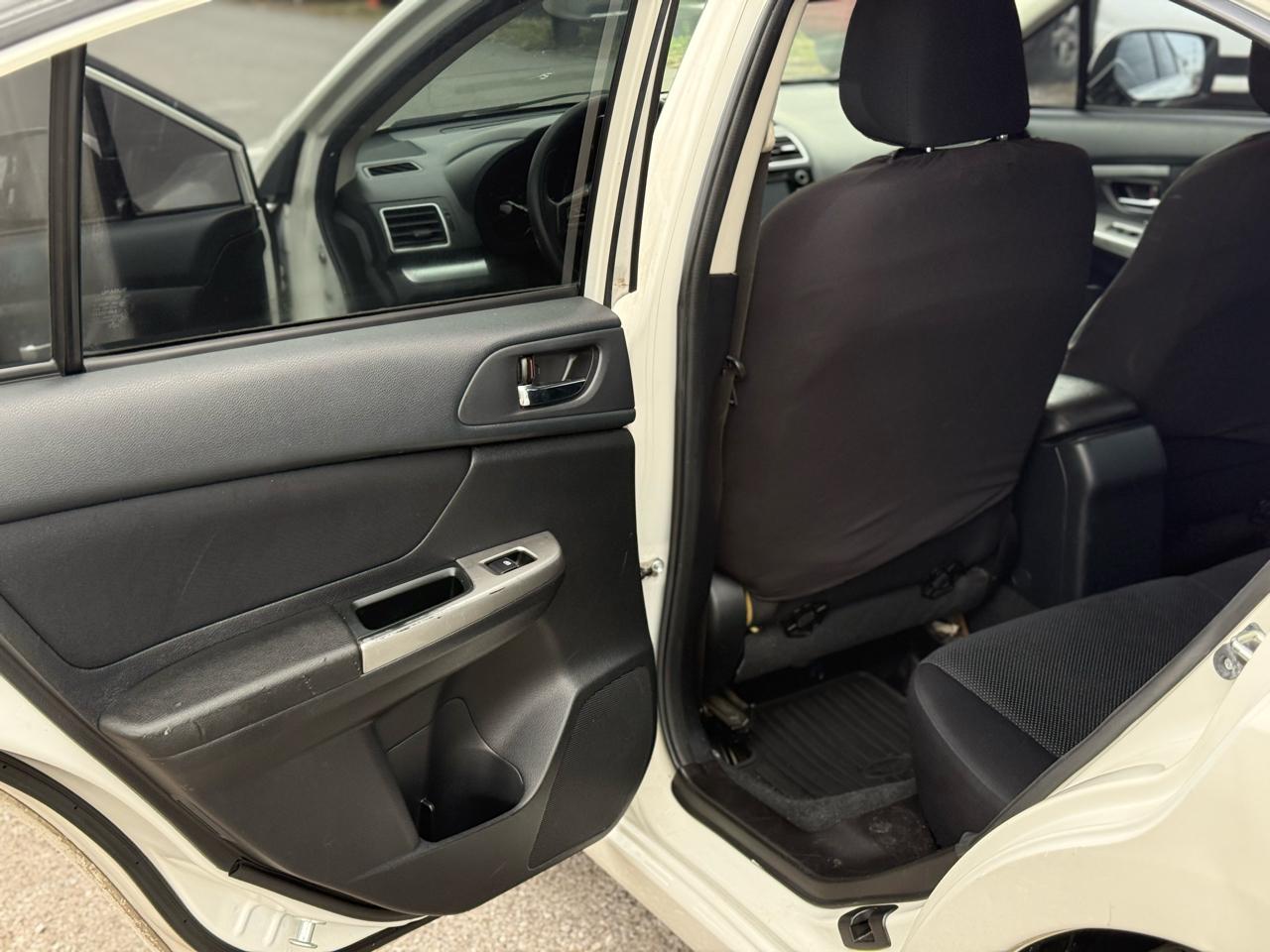 Subaru Impreza 2.0i Premium PZEV 4-Door 2015