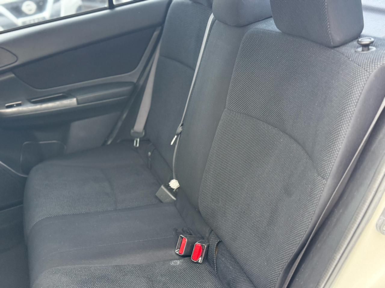 Subaru Impreza 2.0i Premium PZEV 4-Door 2015