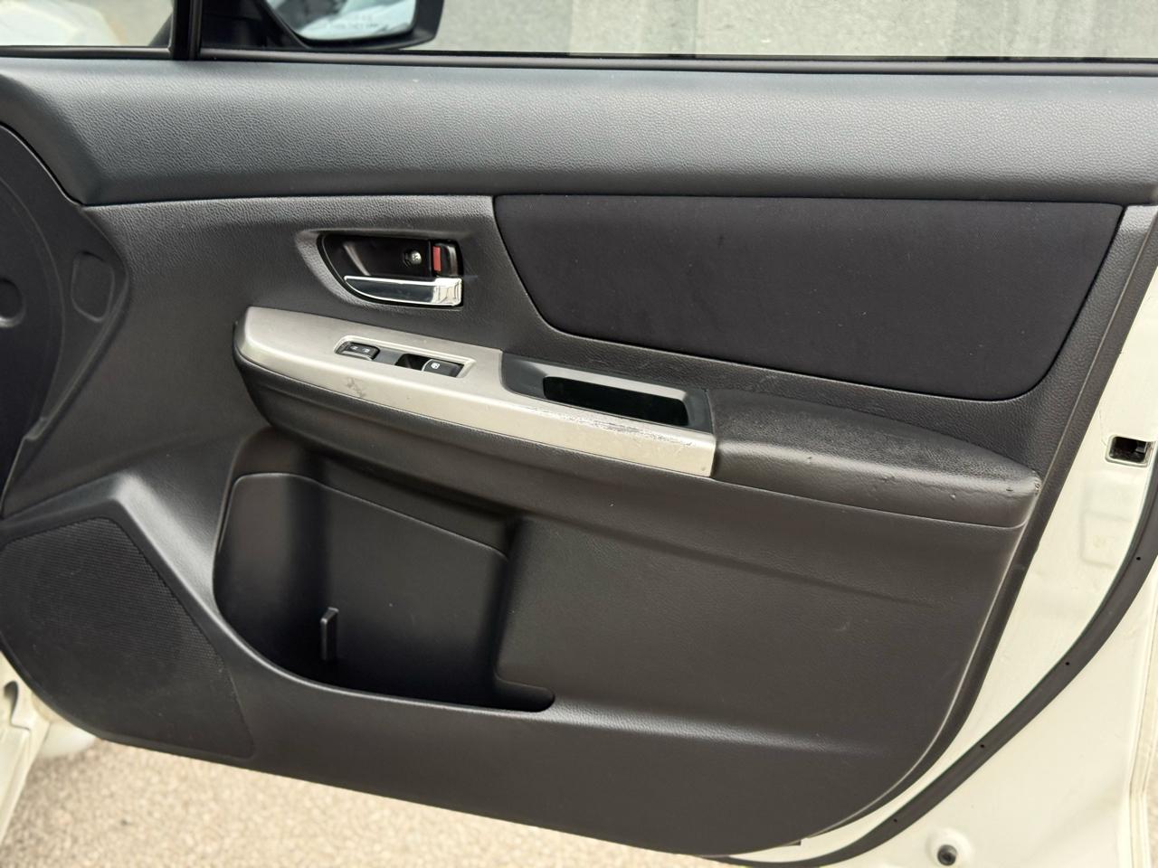 Subaru Impreza 2.0i Premium PZEV 4-Door 2015