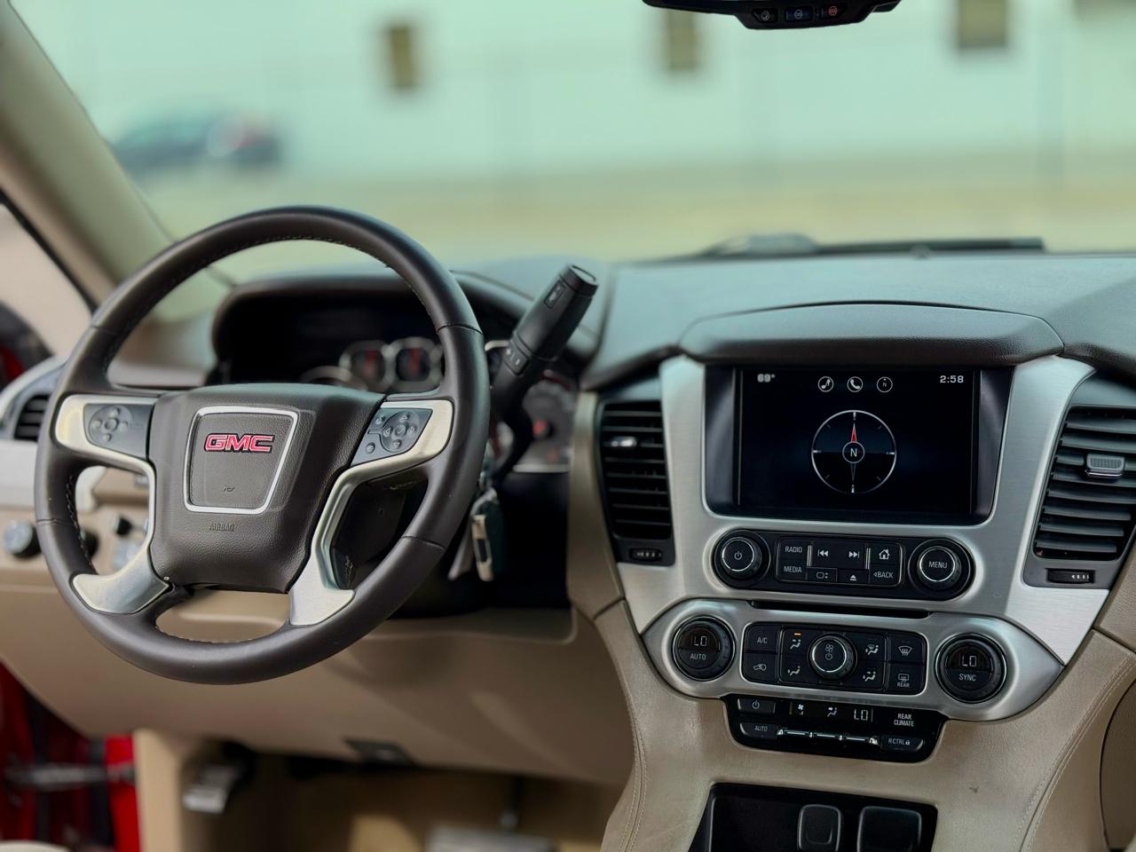 GMC Yukon SLE 4WD 2015