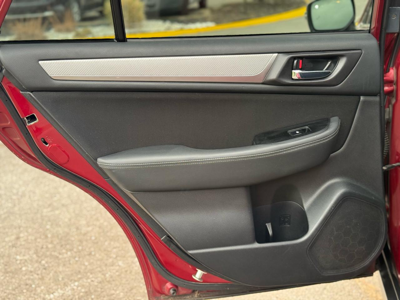 Subaru Outback 2.5i Premium 2015