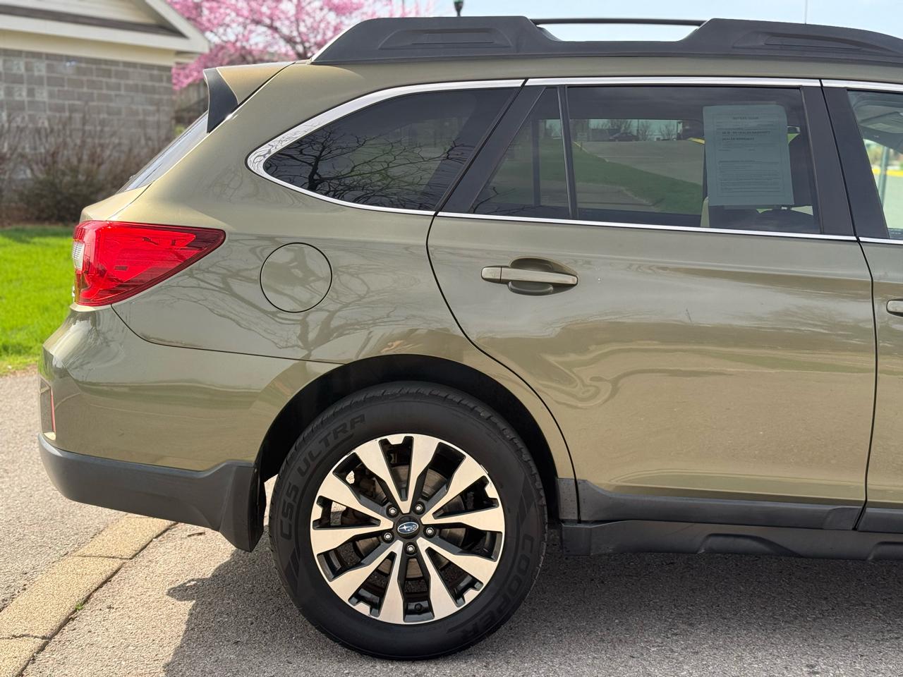 Subaru Outback 2.5i Limited 2015