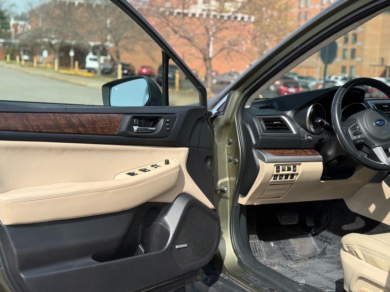 Subaru Outback 2.5i Limited 2015