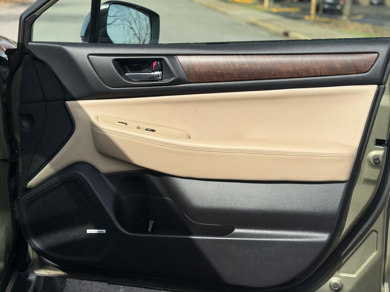 Subaru Outback 2.5i Limited 2015