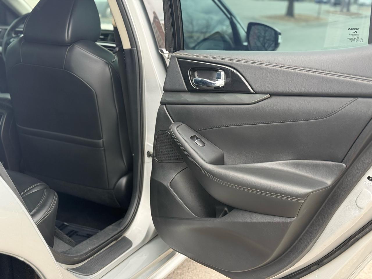 Nissan Maxima 4dr Sdn 3.5 SV 2019