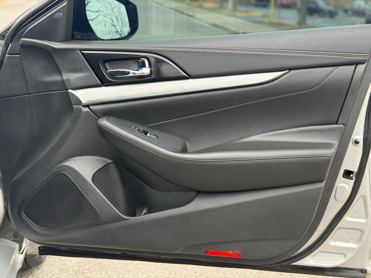 Nissan Maxima 4dr Sdn 3.5 SV 2019