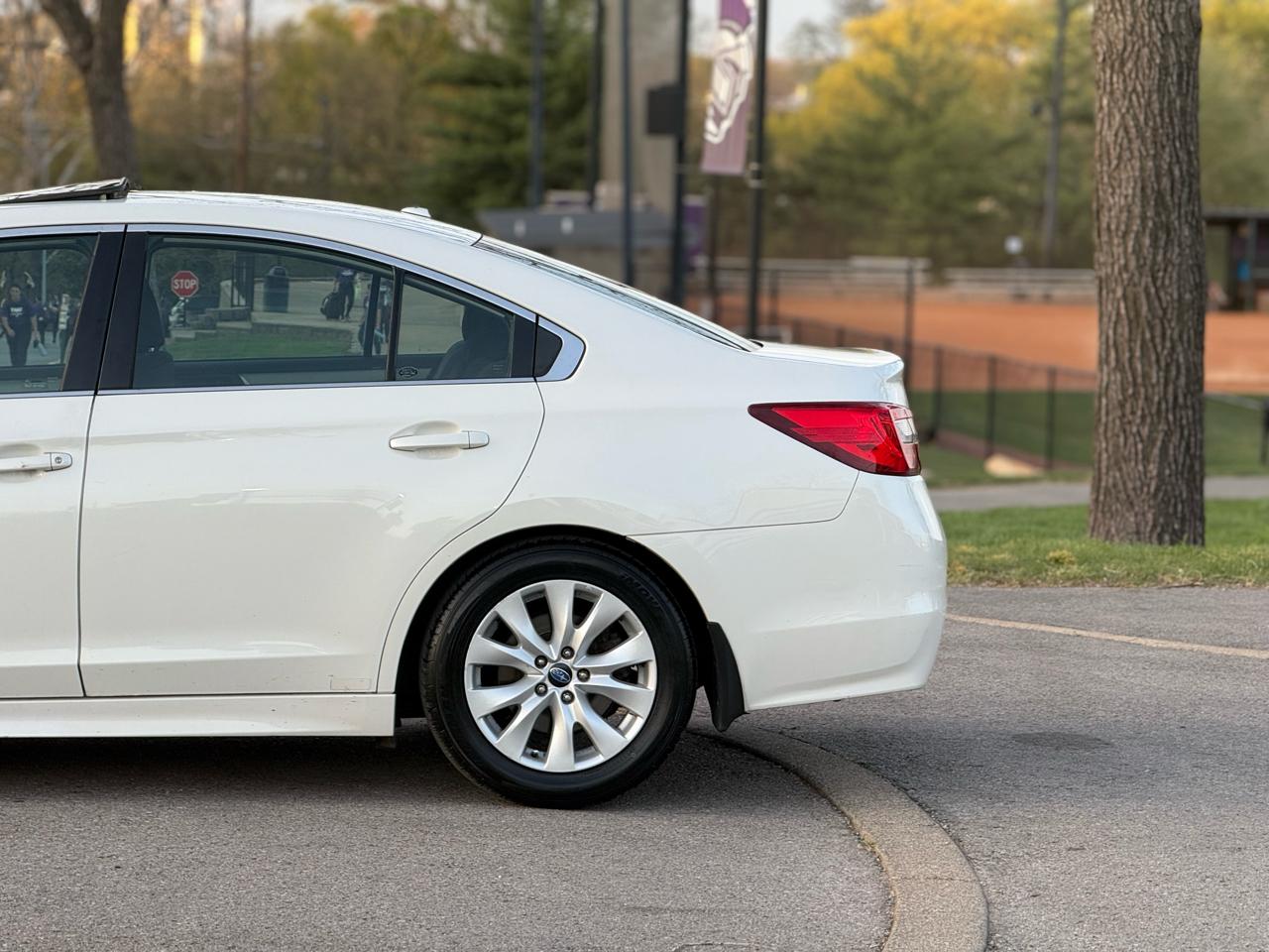 Subaru Legacy 2.5i Premium 2015