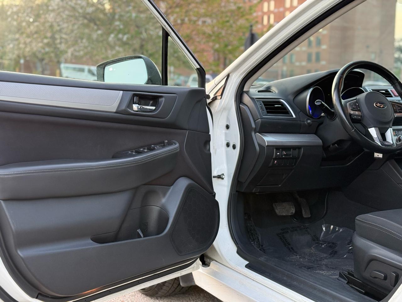 Subaru Legacy 2.5i Premium 2015