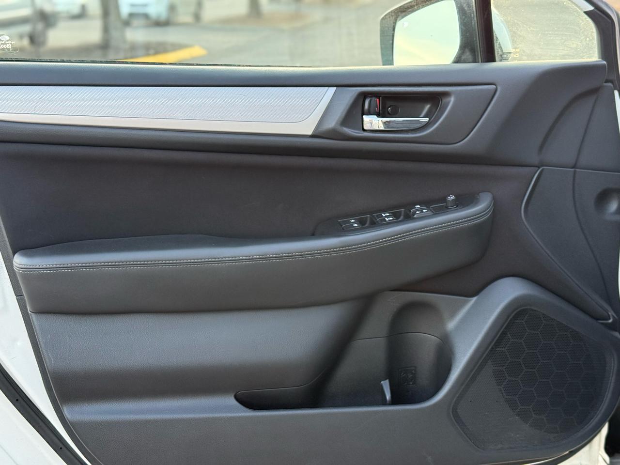 Subaru Legacy 2.5i Premium 2015