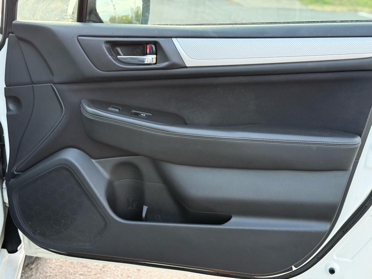 Subaru Legacy 2.5i Premium 2015