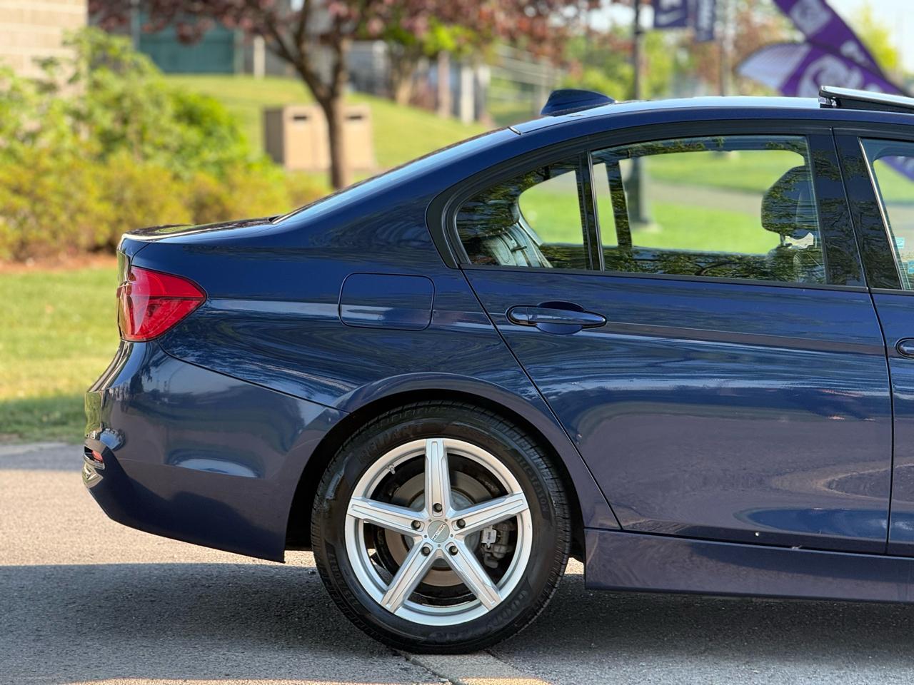 BMW 3-Series 328i xDrive Sedan 2016