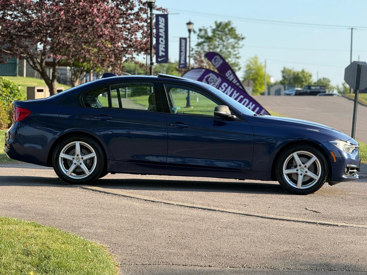 BMW 3-Series 328i xDrive Sedan 2016