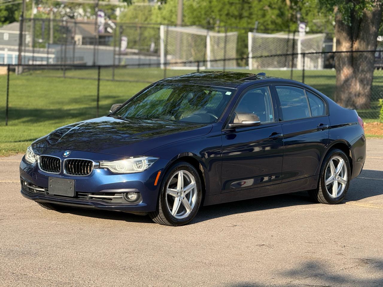 BMW 3-Series 328i xDrive Sedan 2016