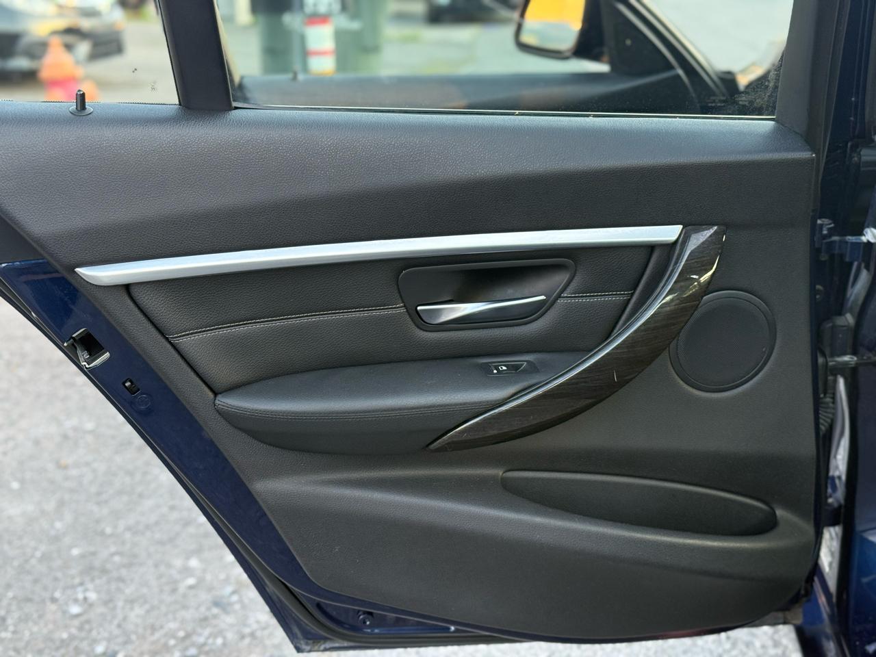 BMW 3-Series 328i xDrive Sedan 2016