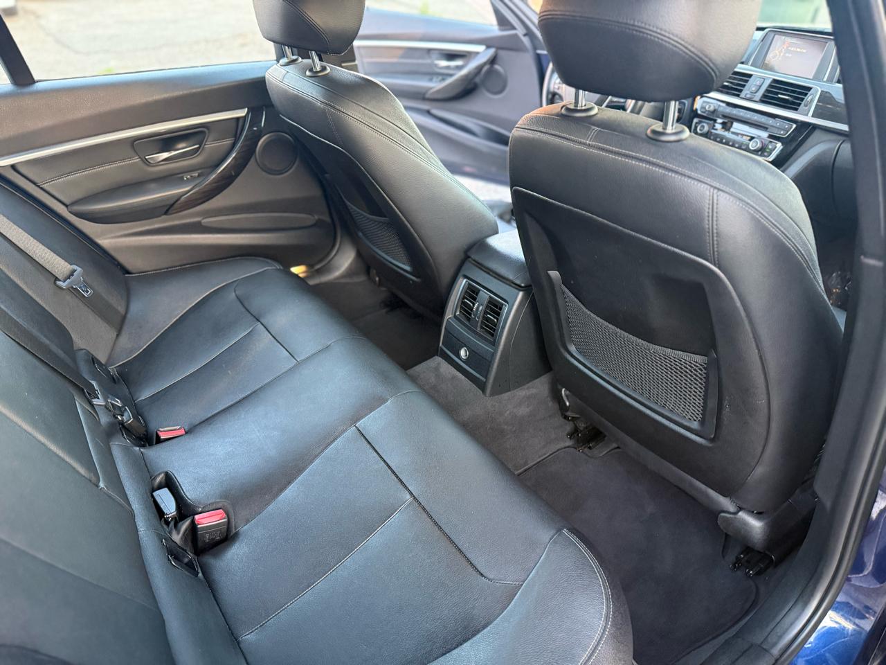 BMW 3-Series 328i xDrive Sedan 2016