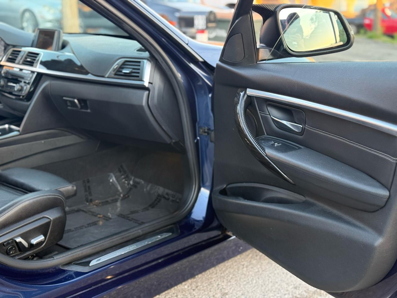 BMW 3-Series 328i xDrive Sedan 2016