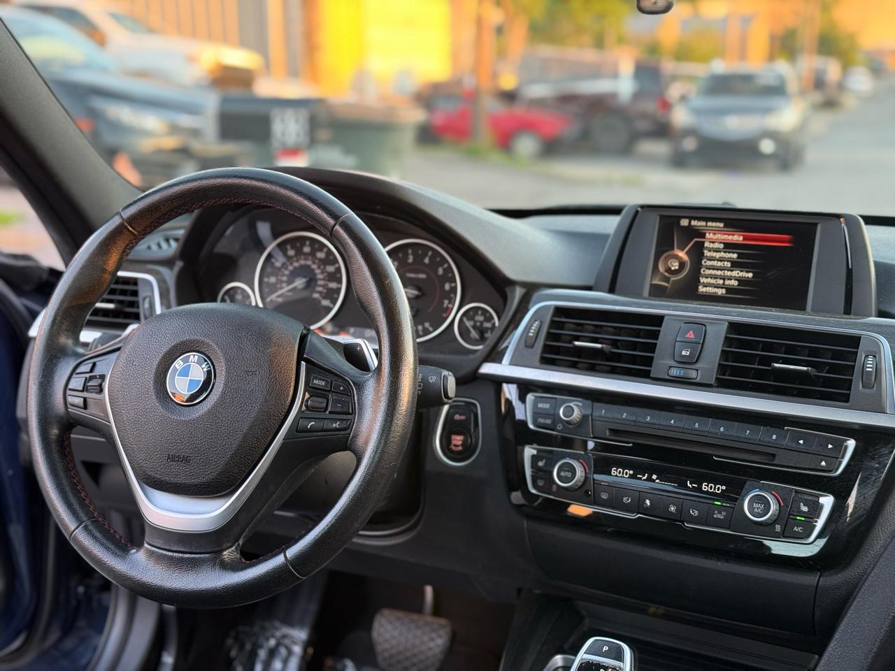BMW 3-Series 328i xDrive Sedan 2016