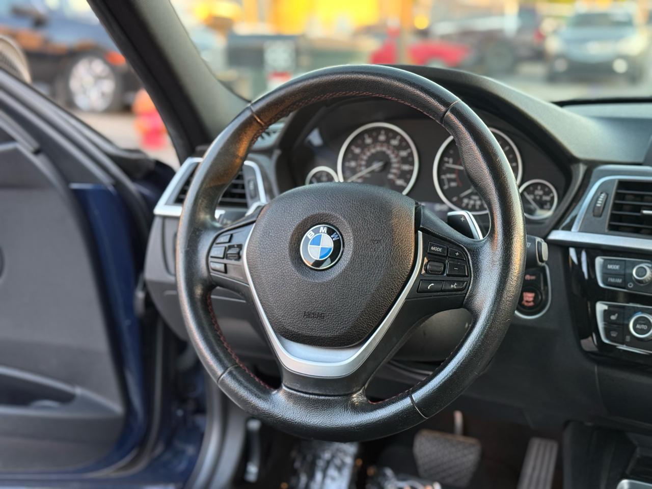 BMW 3-Series 328i xDrive Sedan 2016