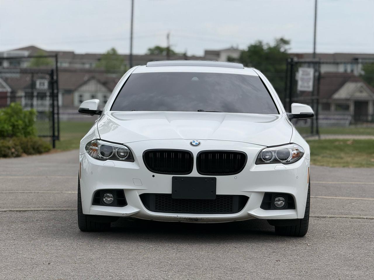 BMW 5-Series 528i 2015