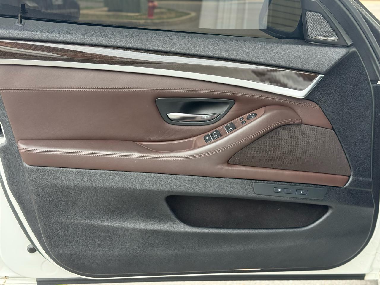 BMW 5-Series 528i 2015