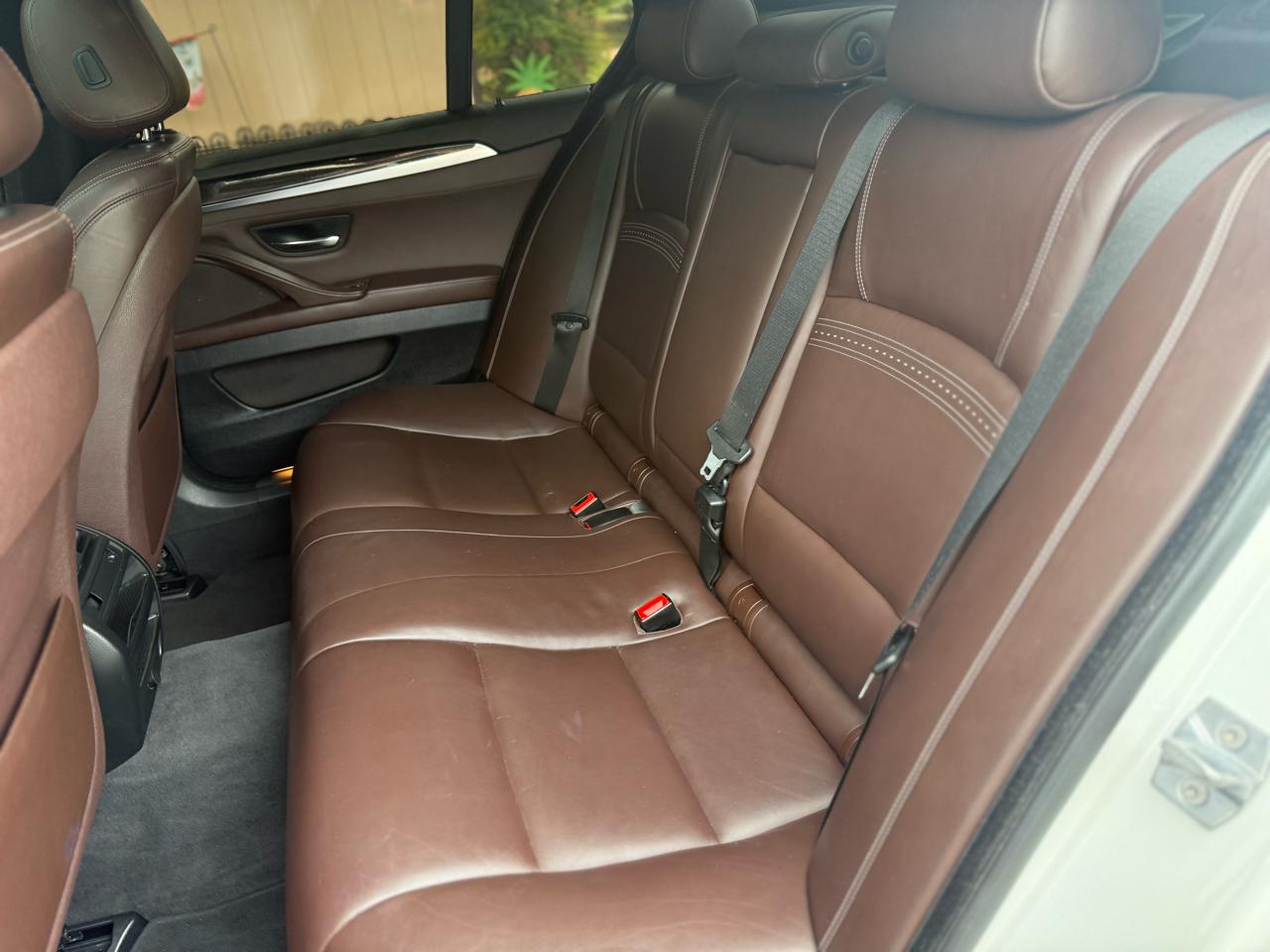 BMW 5-Series 528i 2015