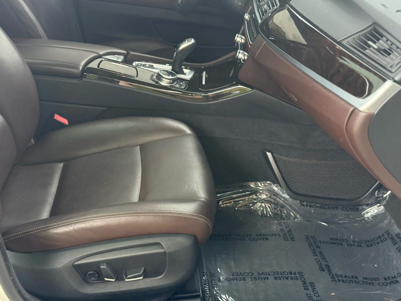 BMW 5-Series 528i 2015