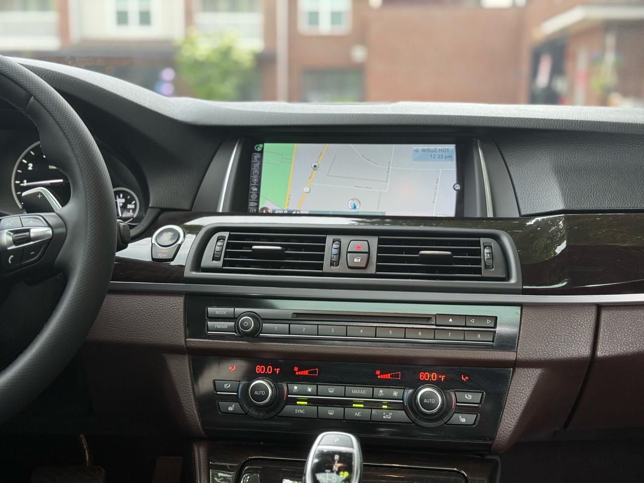 BMW 5-Series 528i 2015