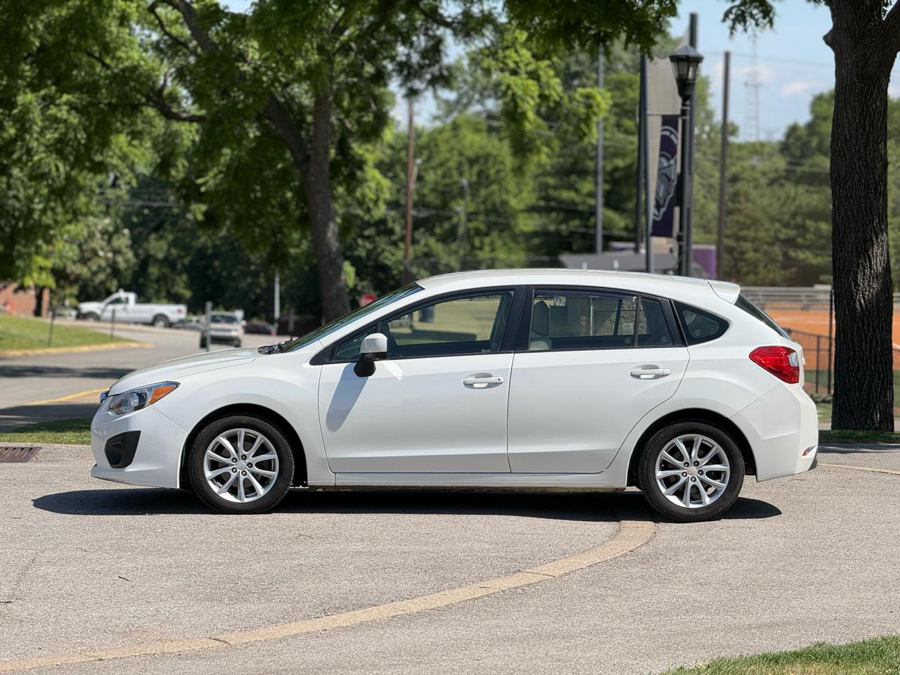 Subaru Impreza 2.0i Premium 5-Door 2014