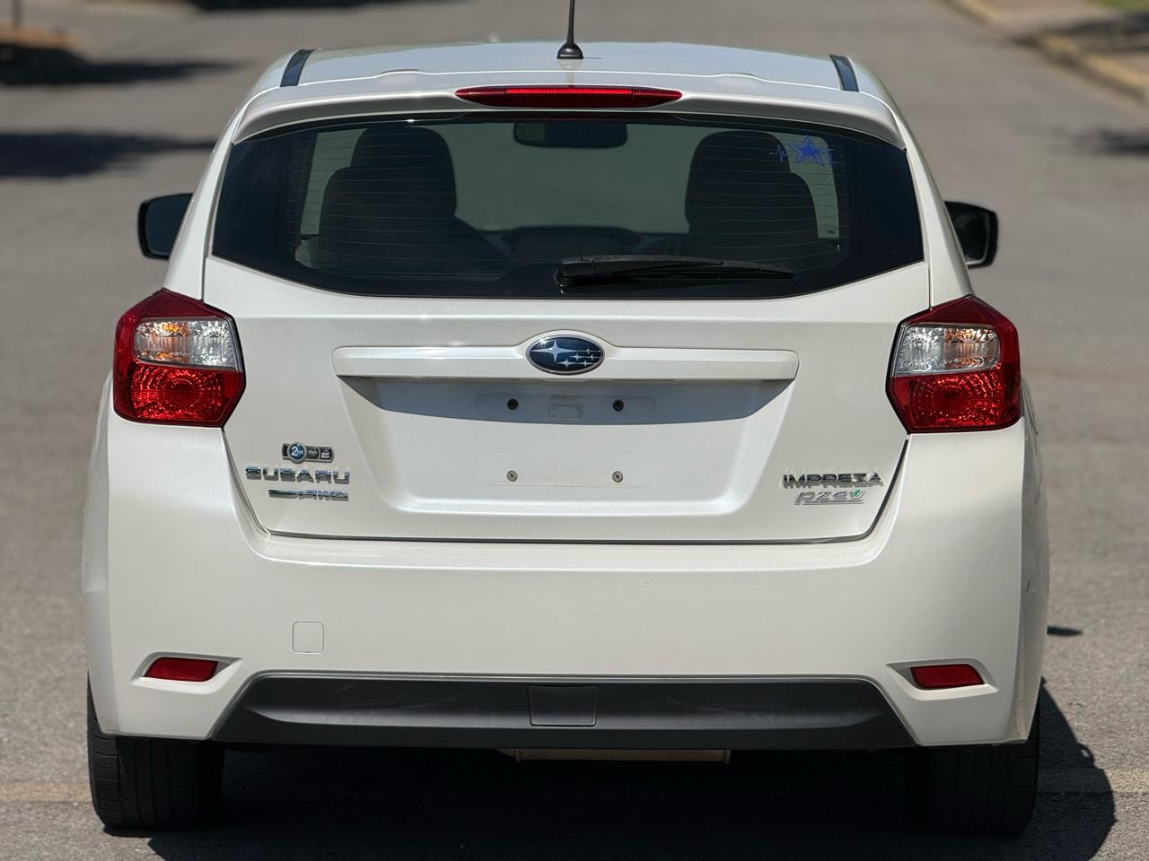 Subaru Impreza 2.0i Premium 5-Door 2014