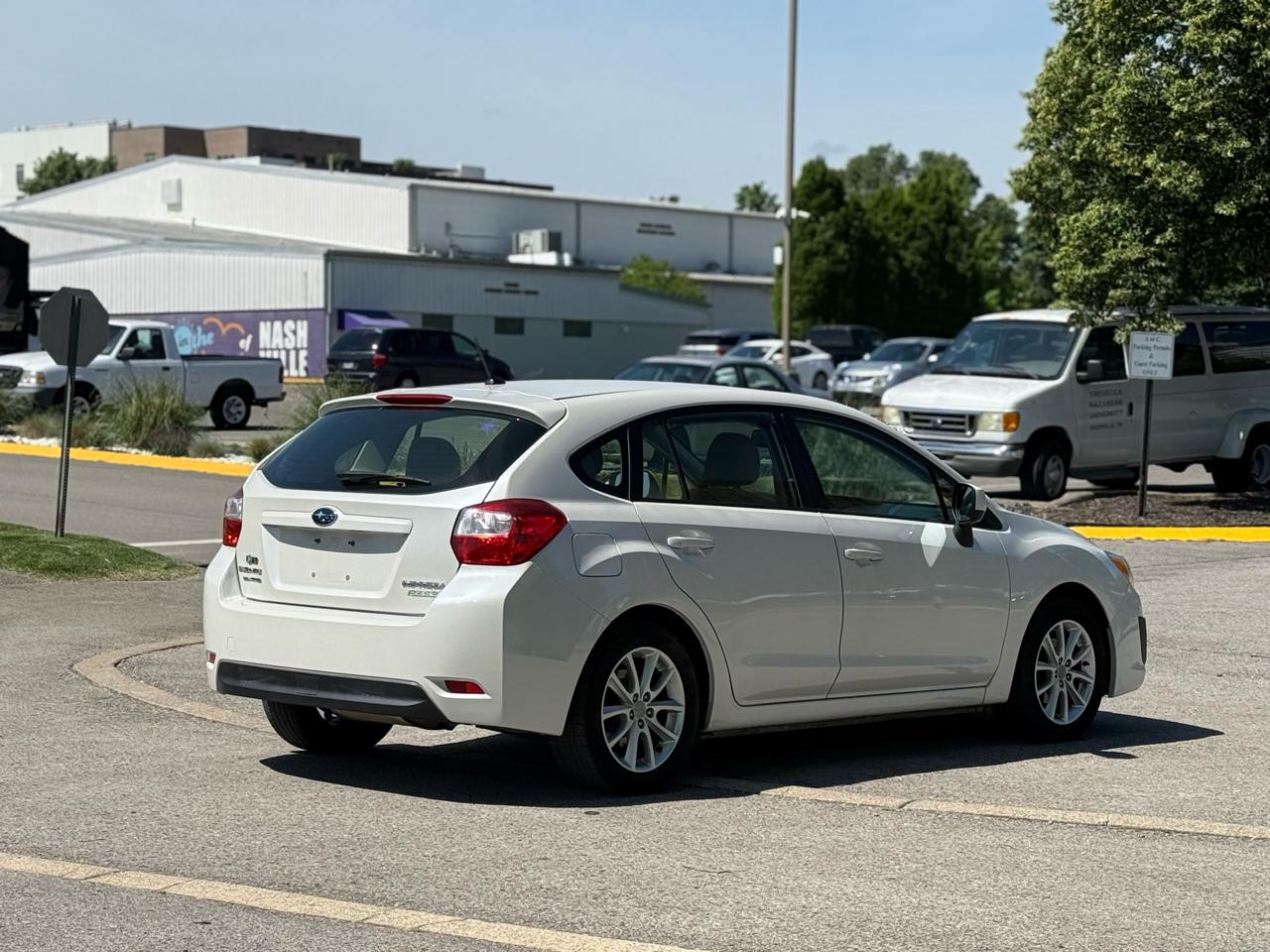 Subaru Impreza 2.0i Premium 5-Door 2014