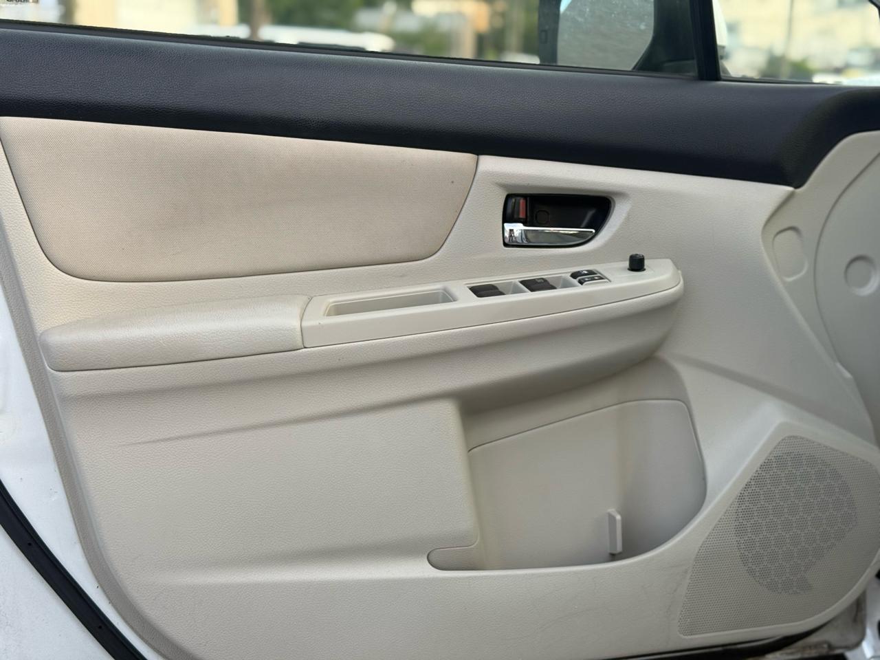 Subaru Impreza 2.0i Premium 5-Door 2014