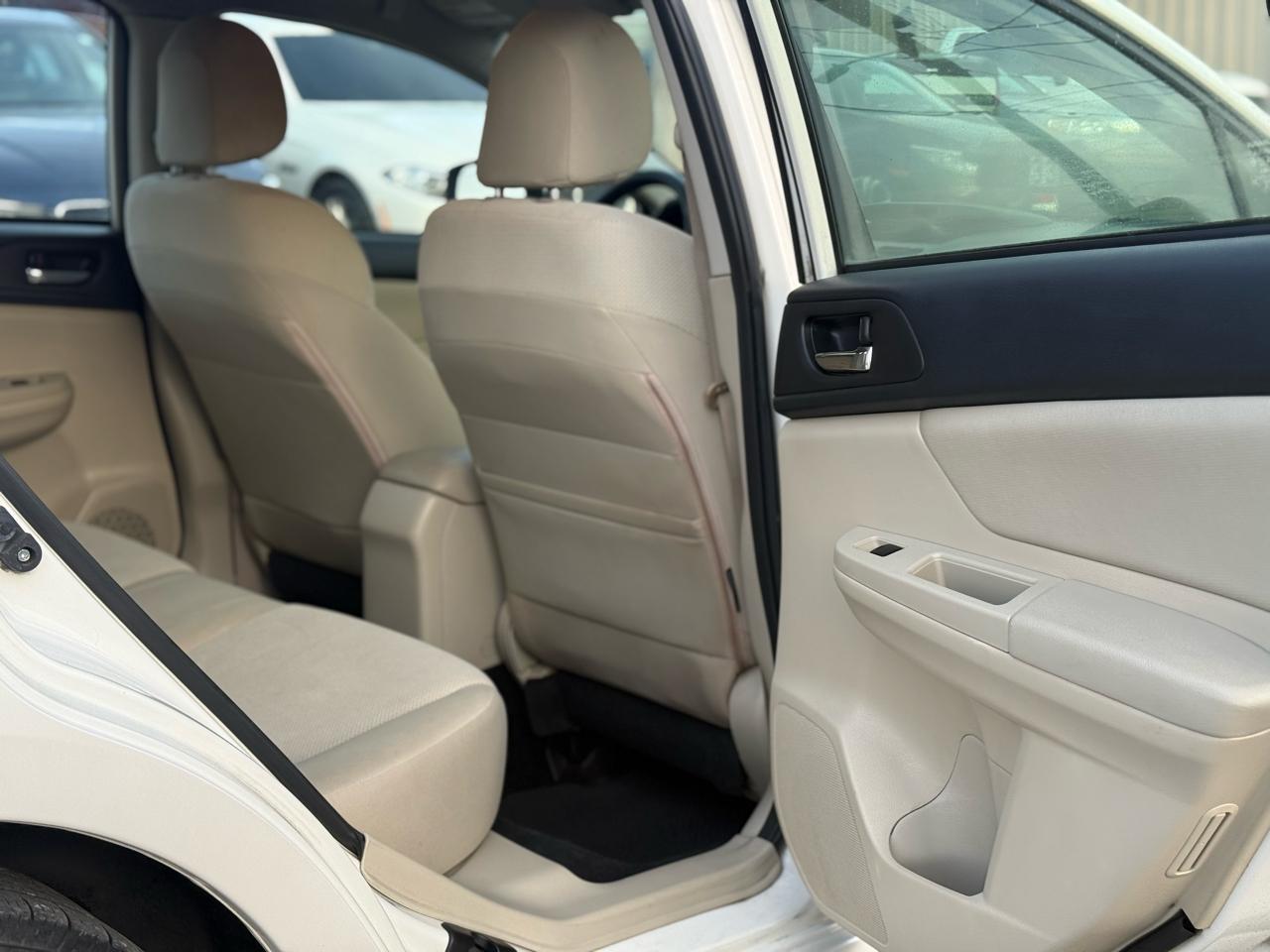 Subaru Impreza 2.0i Premium 5-Door 2014