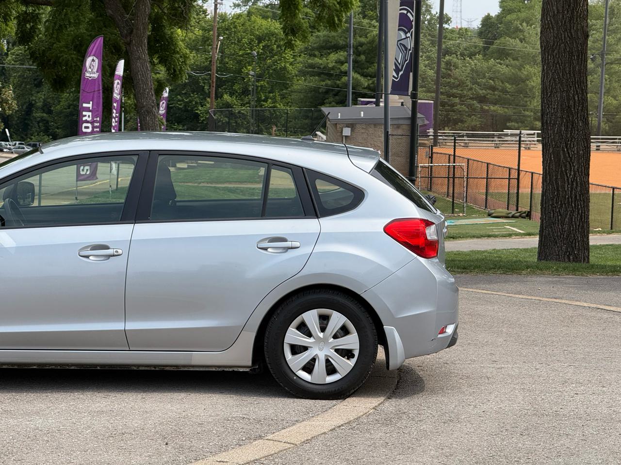 Subaru Impreza Base 5-Door 2013