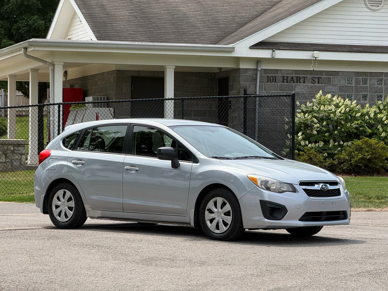 Subaru Impreza Base 5-Door 2013