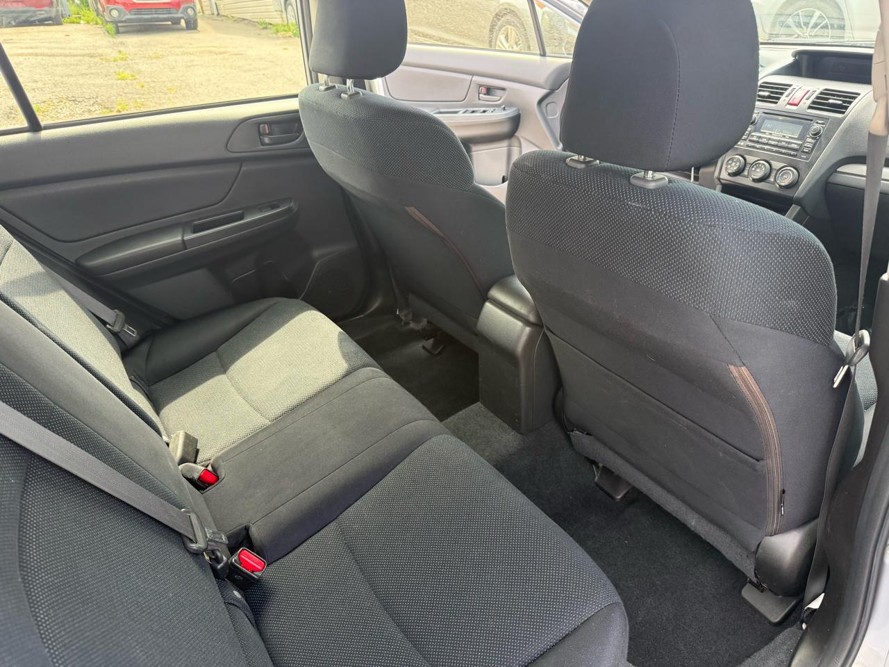 Subaru Impreza Base 5-Door 2013
