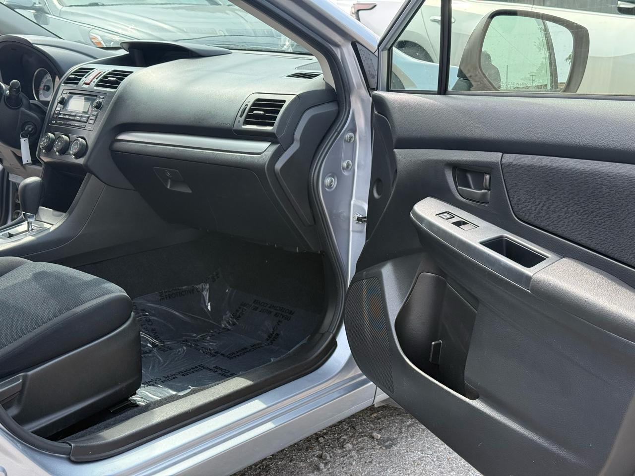 Subaru Impreza Base 5-Door 2013