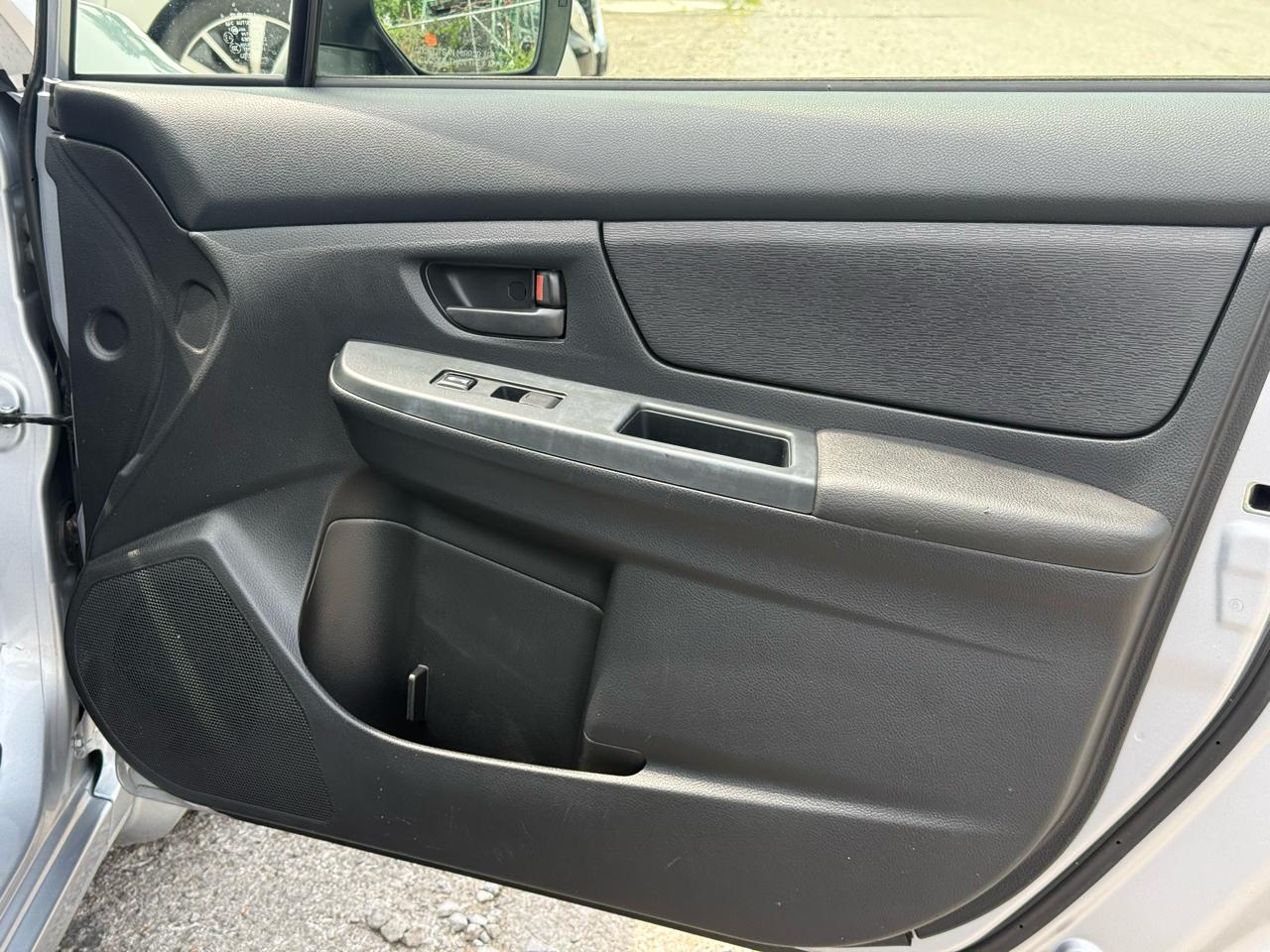 Subaru Impreza Base 5-Door 2013