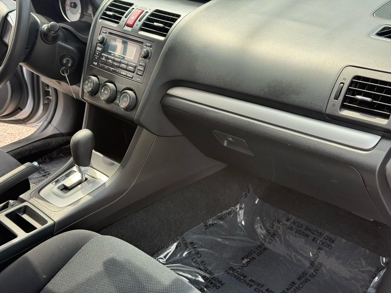 Subaru Impreza Base 5-Door 2013