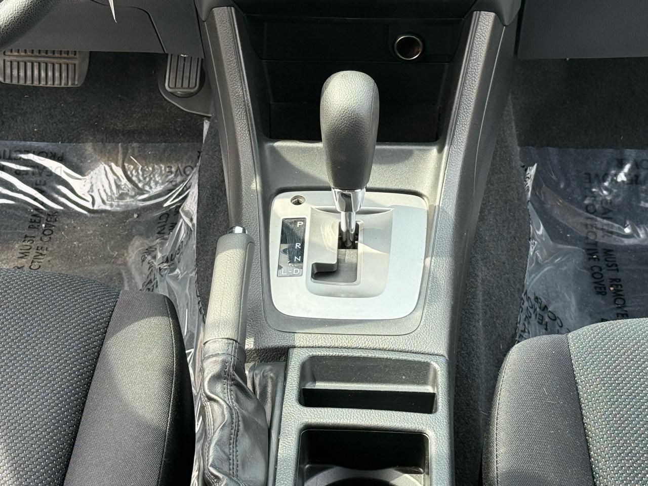 Subaru Impreza Base 5-Door 2013